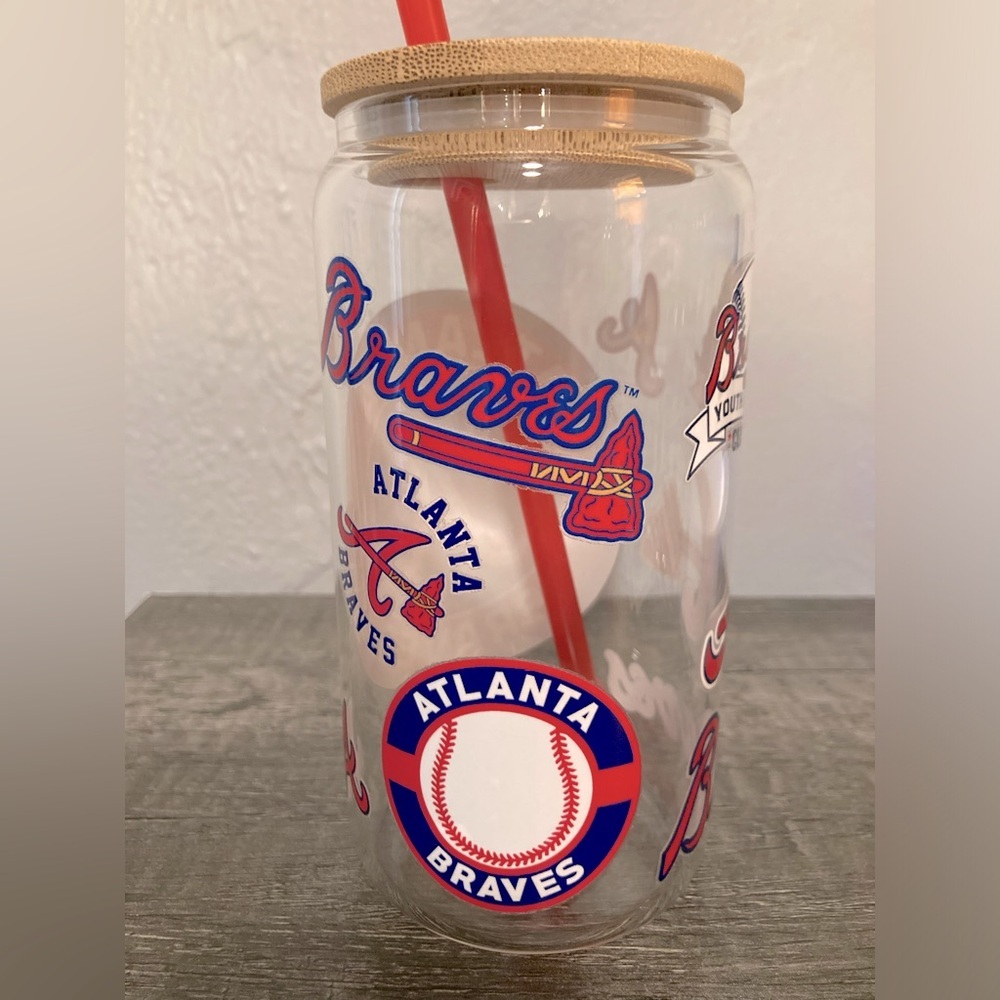 Atlanta Braves Logo Handcrafted Glass Tumbler - Picture 5 of 6